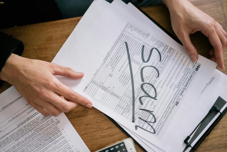 The Deceptive Practices of Abroad Pathway Immigration Consultants: A Warning to Aspiring Immigrants